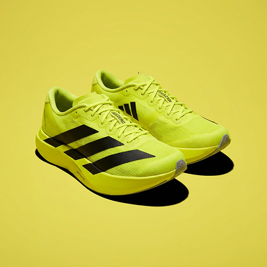 Athletic shoes